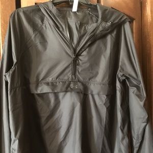 NWOT LARGE Lightweight under Armour jacket